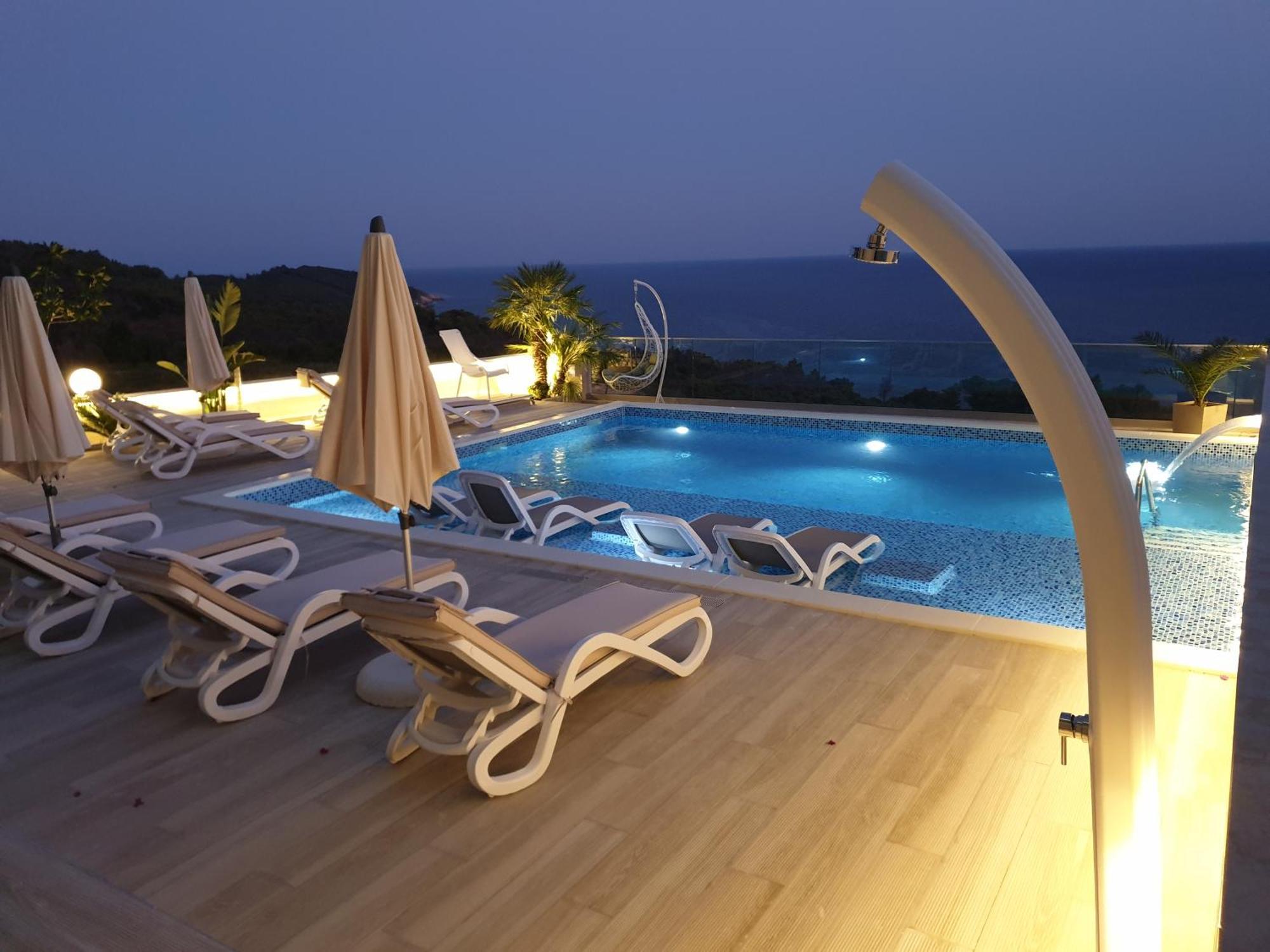 Apartments D'Hermes Ulcinj Exterior photo