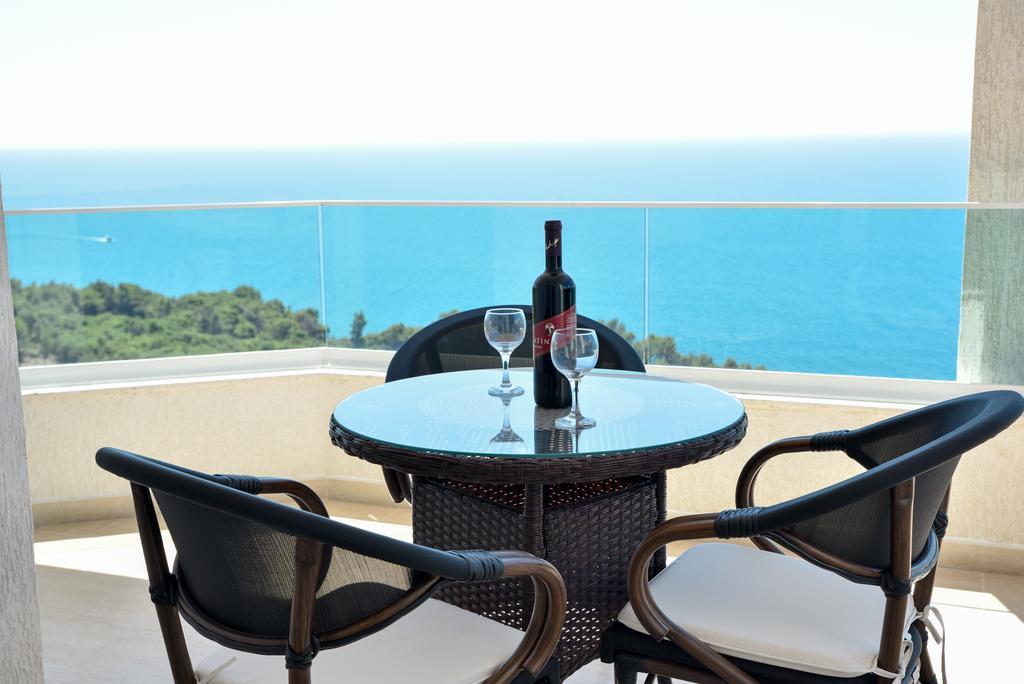 Apartments D'Hermes Ulcinj Exterior photo